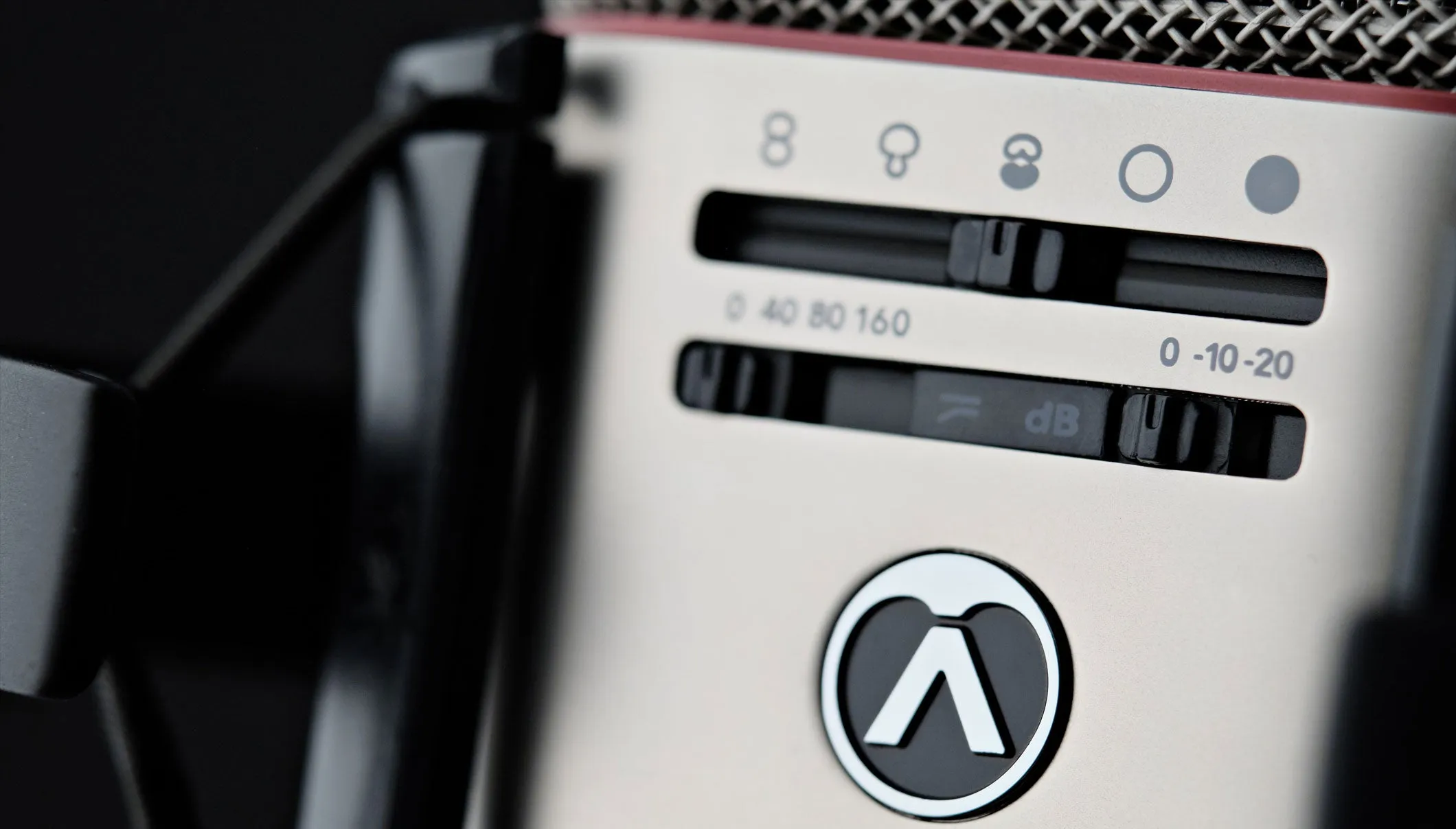 Austrian Audio Oc818 Multi-Pattern Large-Diaphragm Condenser Microphone