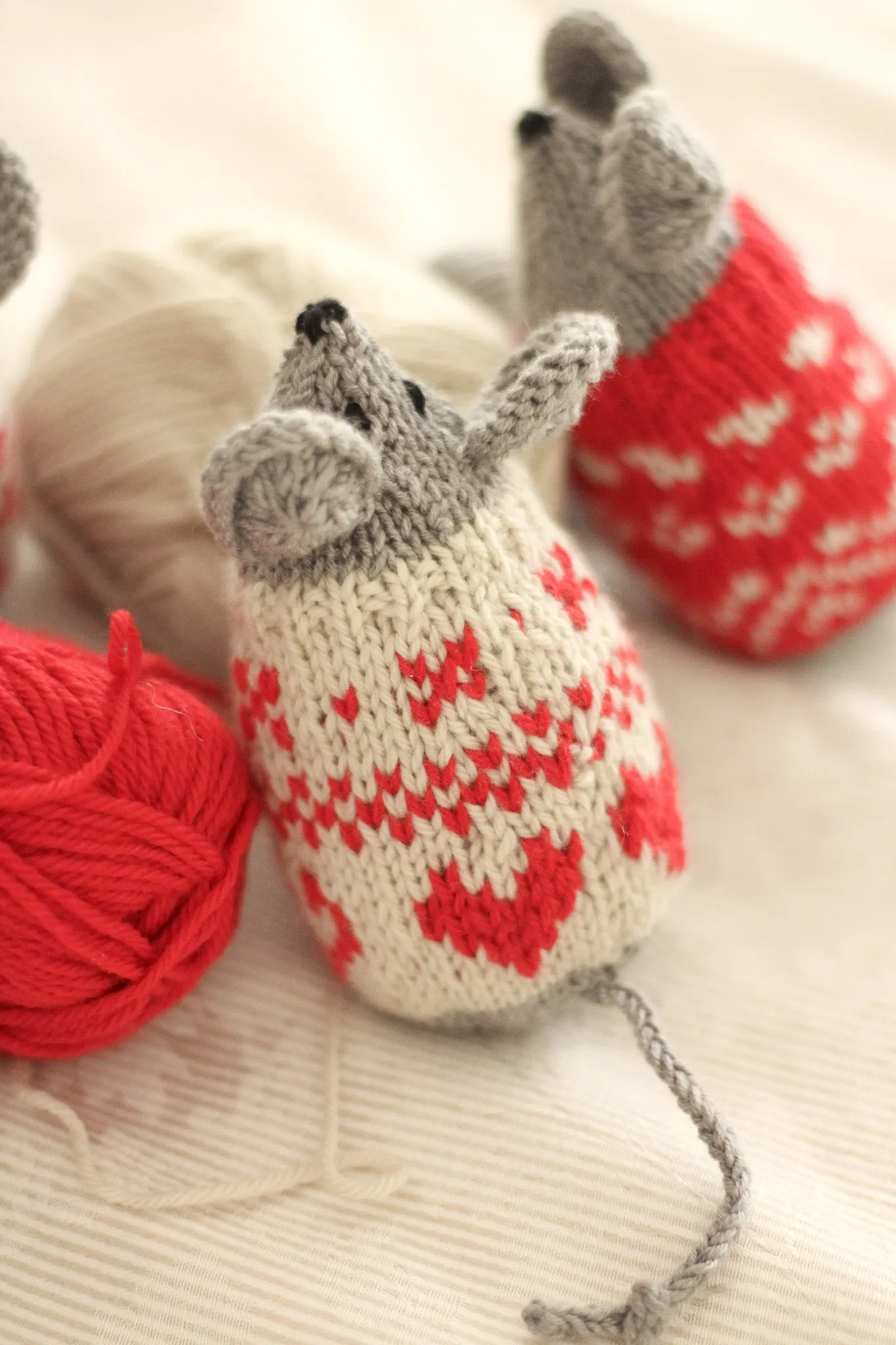 Nordic Christmas Mice | Knitting Kit