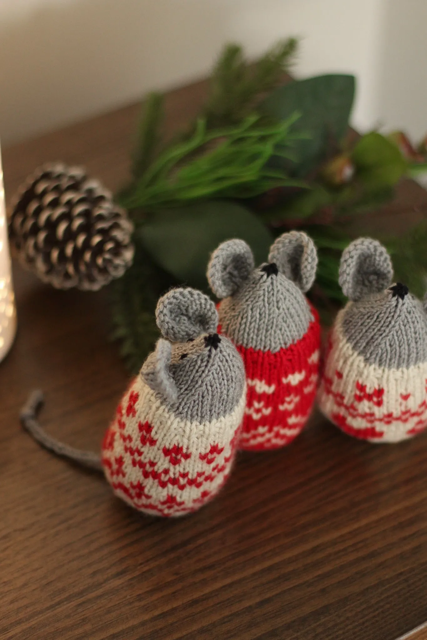 Nordic Christmas Mice | Knitting Kit