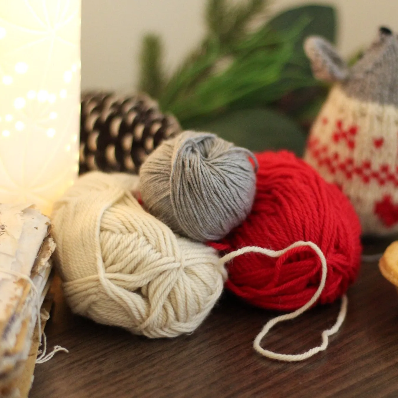 Nordic Christmas Mice | Knitting Kit