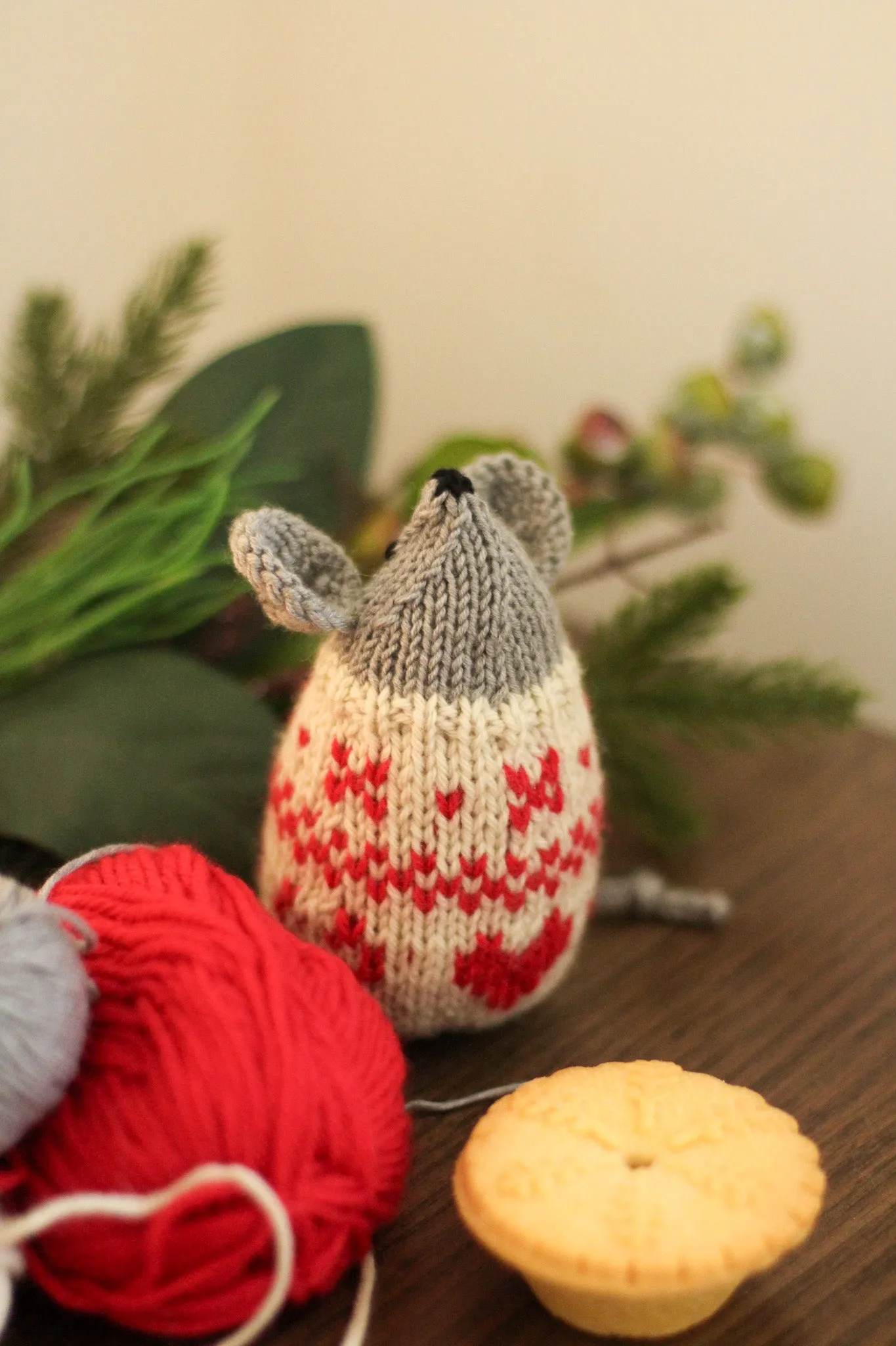 Nordic Christmas Mice | Knitting Kit
