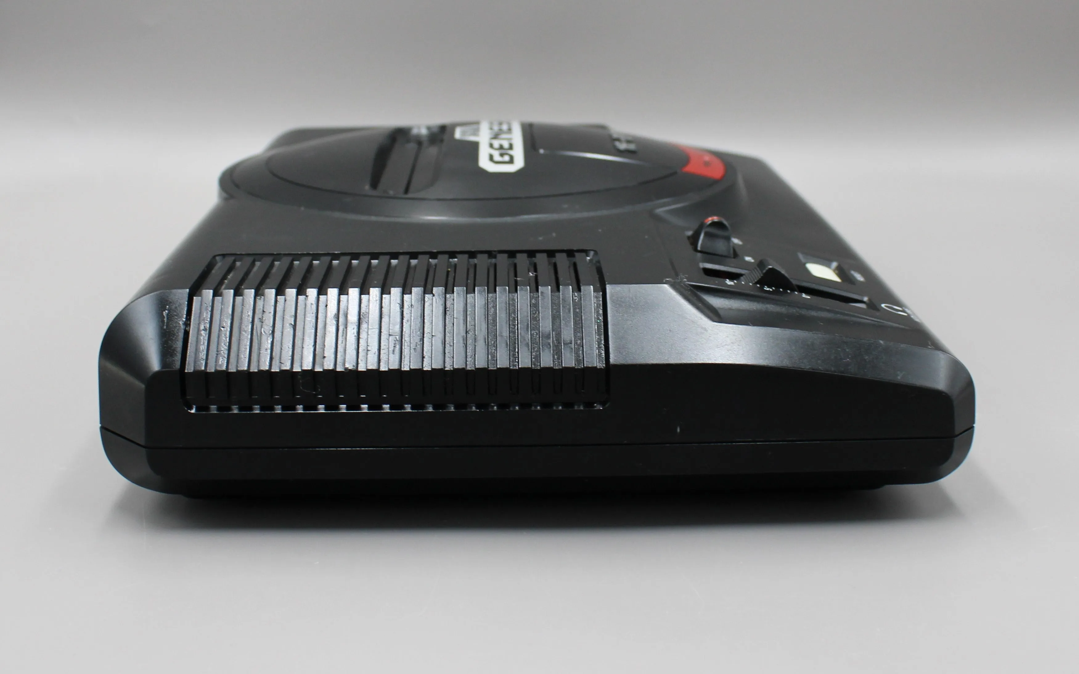 Restored, Recapped Sega Genesis Model 1 (MK-1601) w/2 OEM Controllers & Sonic!