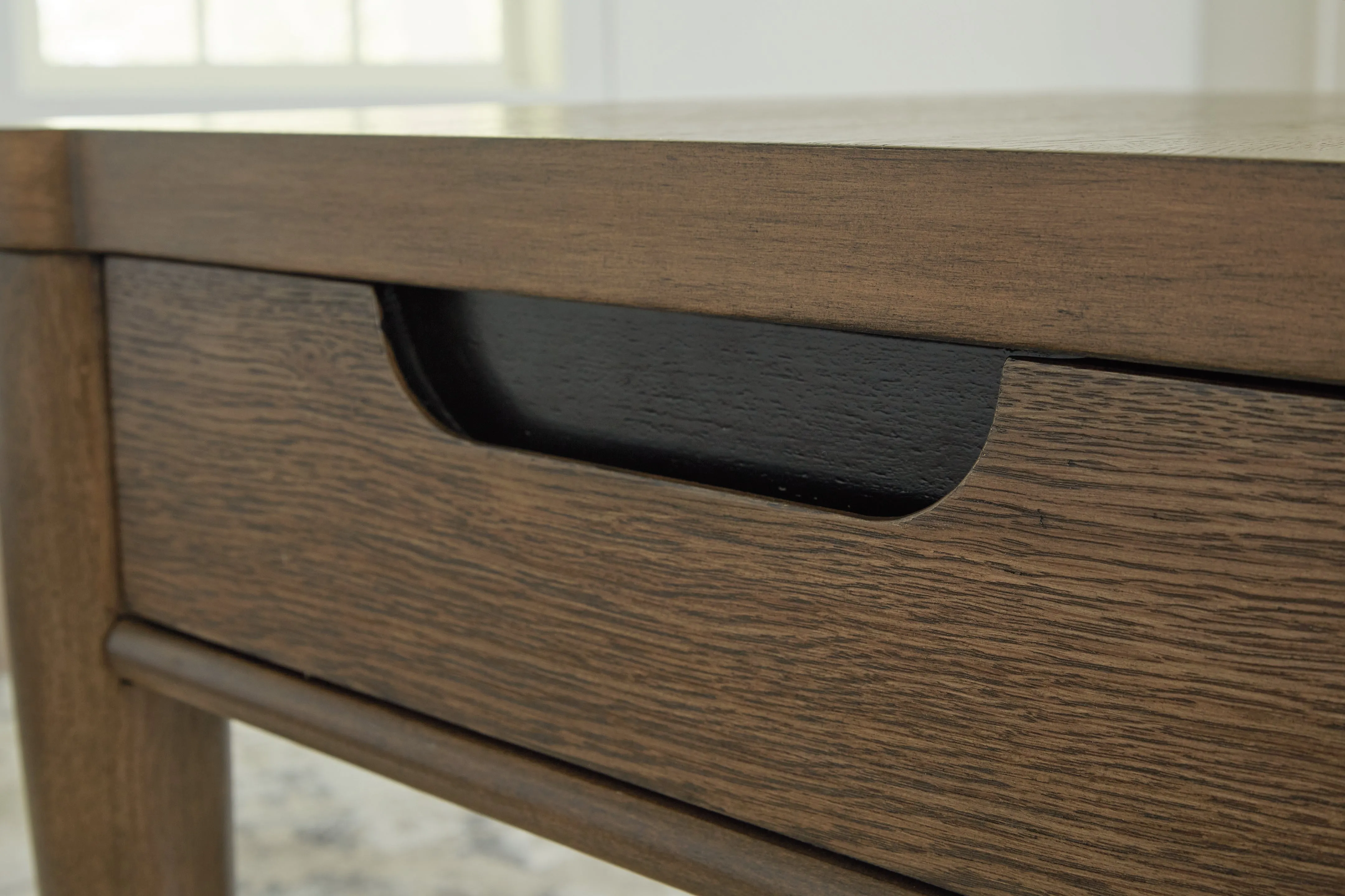 Roanhowe Coffee Table with 1 End Table in Brown